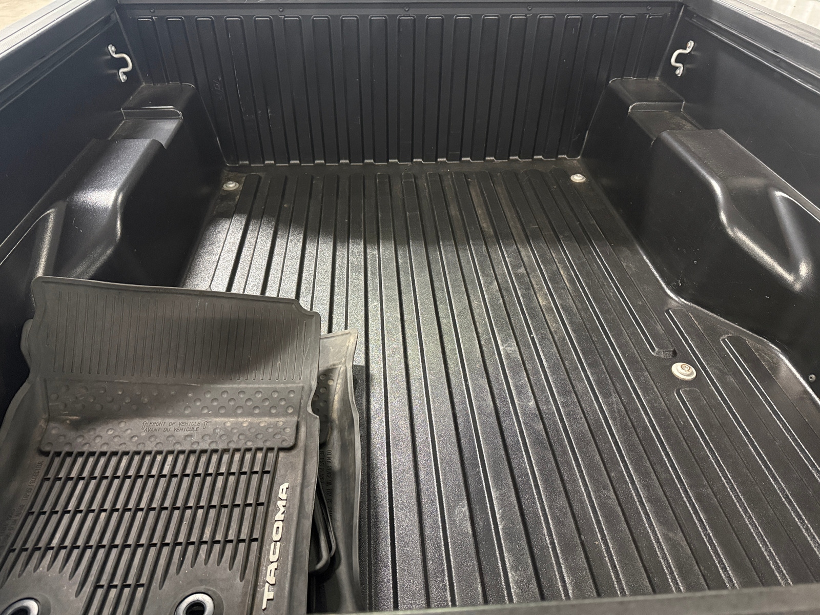 Thumbnail: 2020 Toyota Tacoma - 7