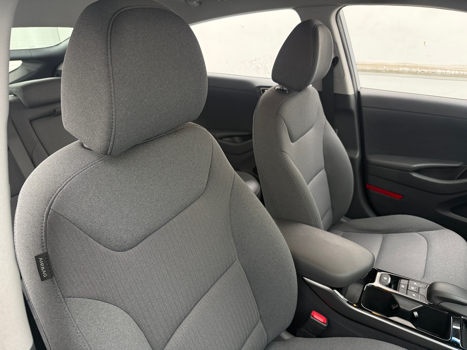 Thumbnail: 2020 Hyundai Ioniq - 2