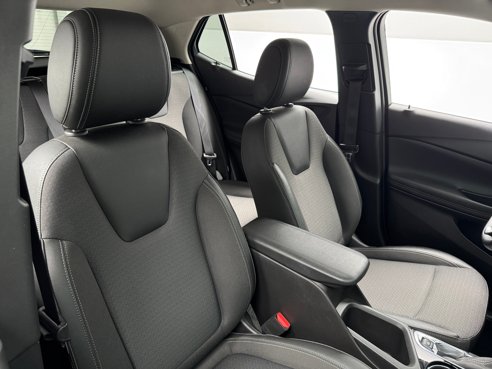 Thumbnail: 2025 Buick Encore GX - 2