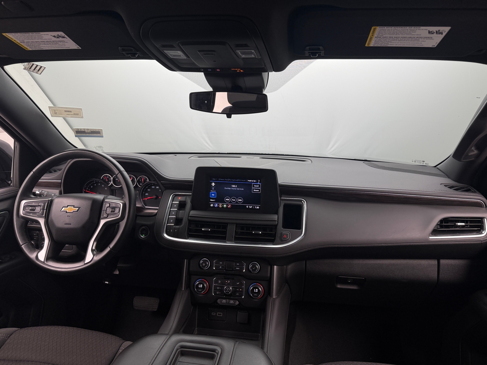 Thumbnail: 2024 Chevrolet Suburban - 3