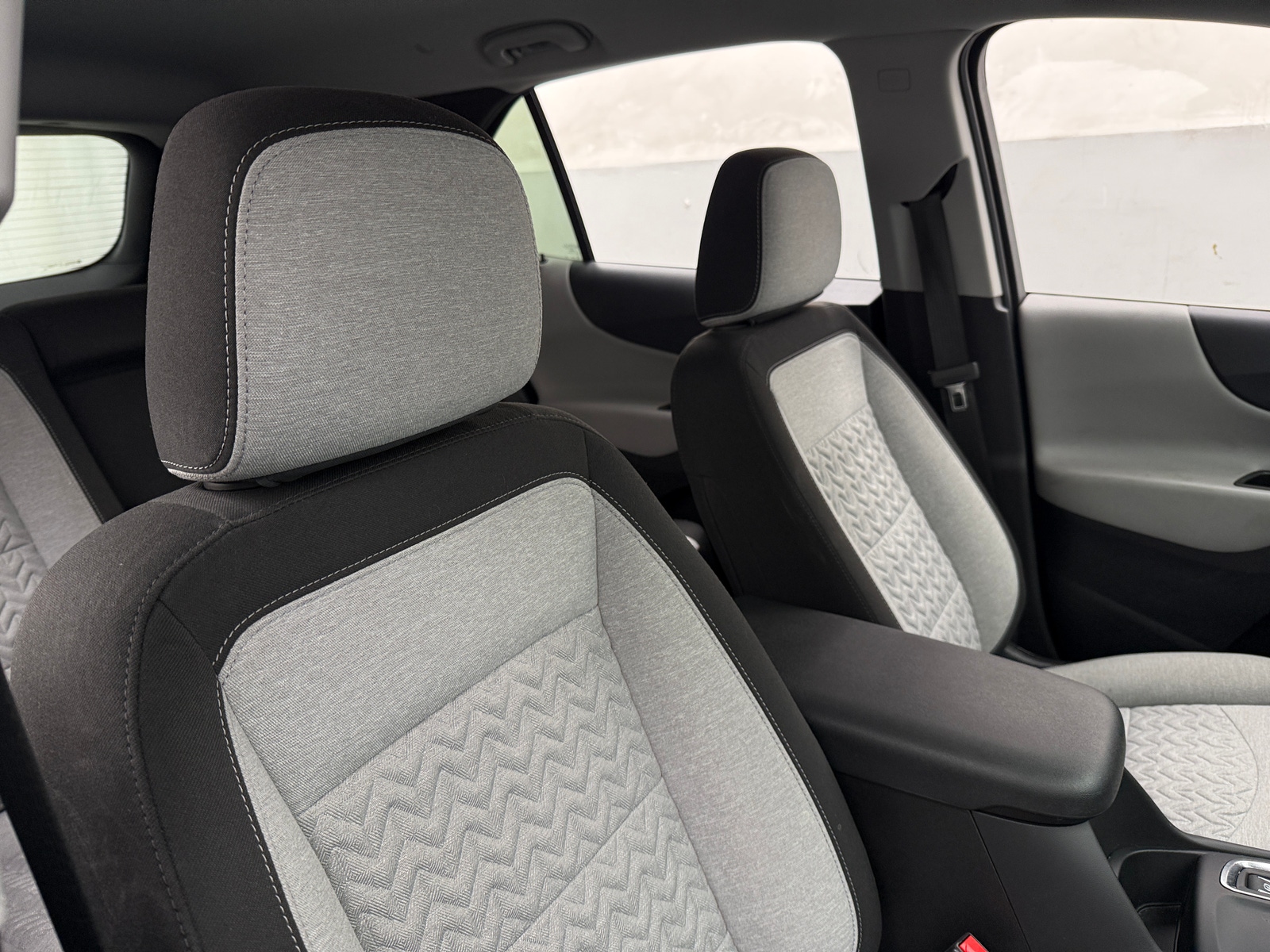 Thumbnail: 2023 Chevrolet Equinox - 2