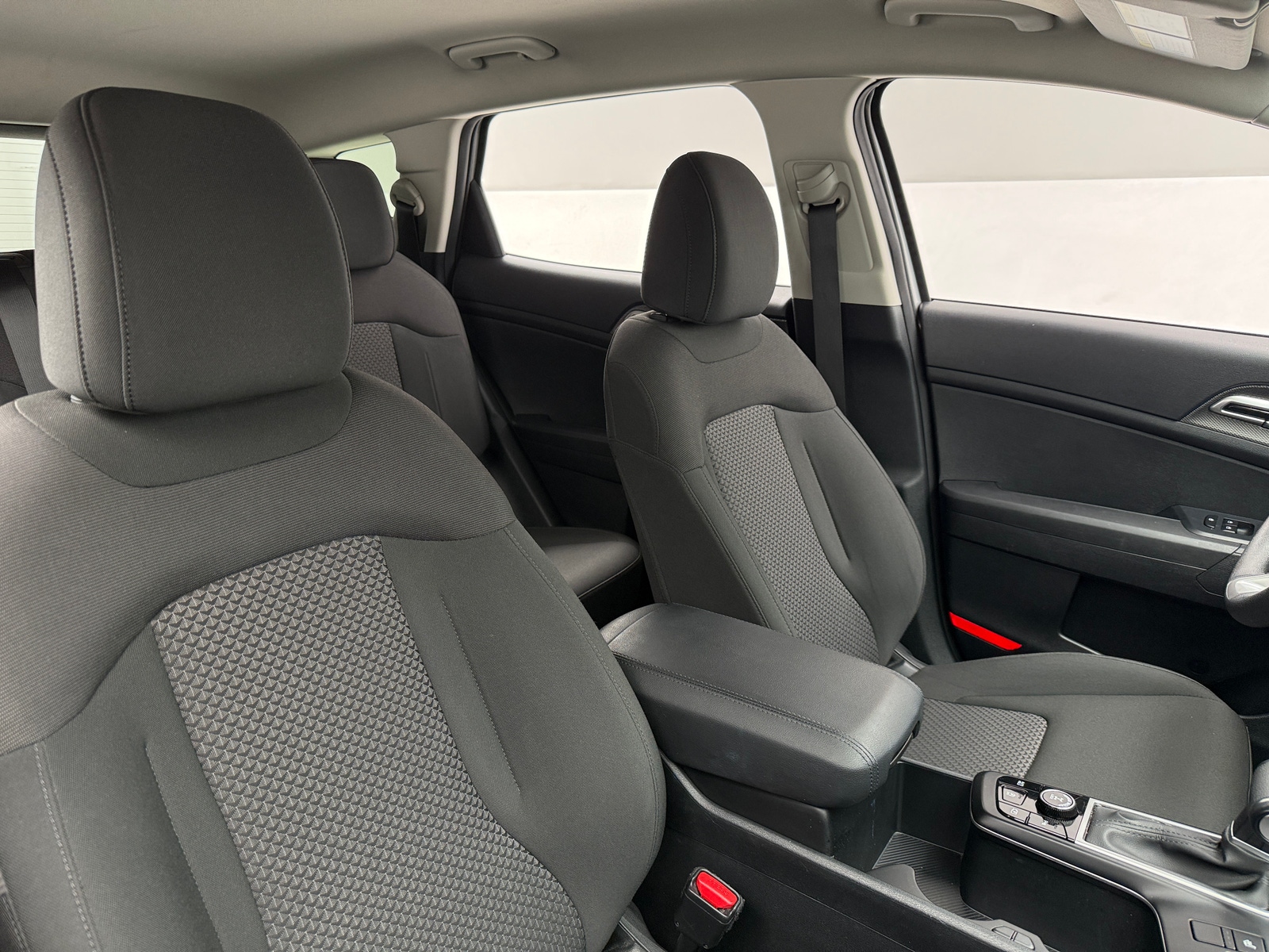 Thumbnail: 2025 Kia Sportage - 2