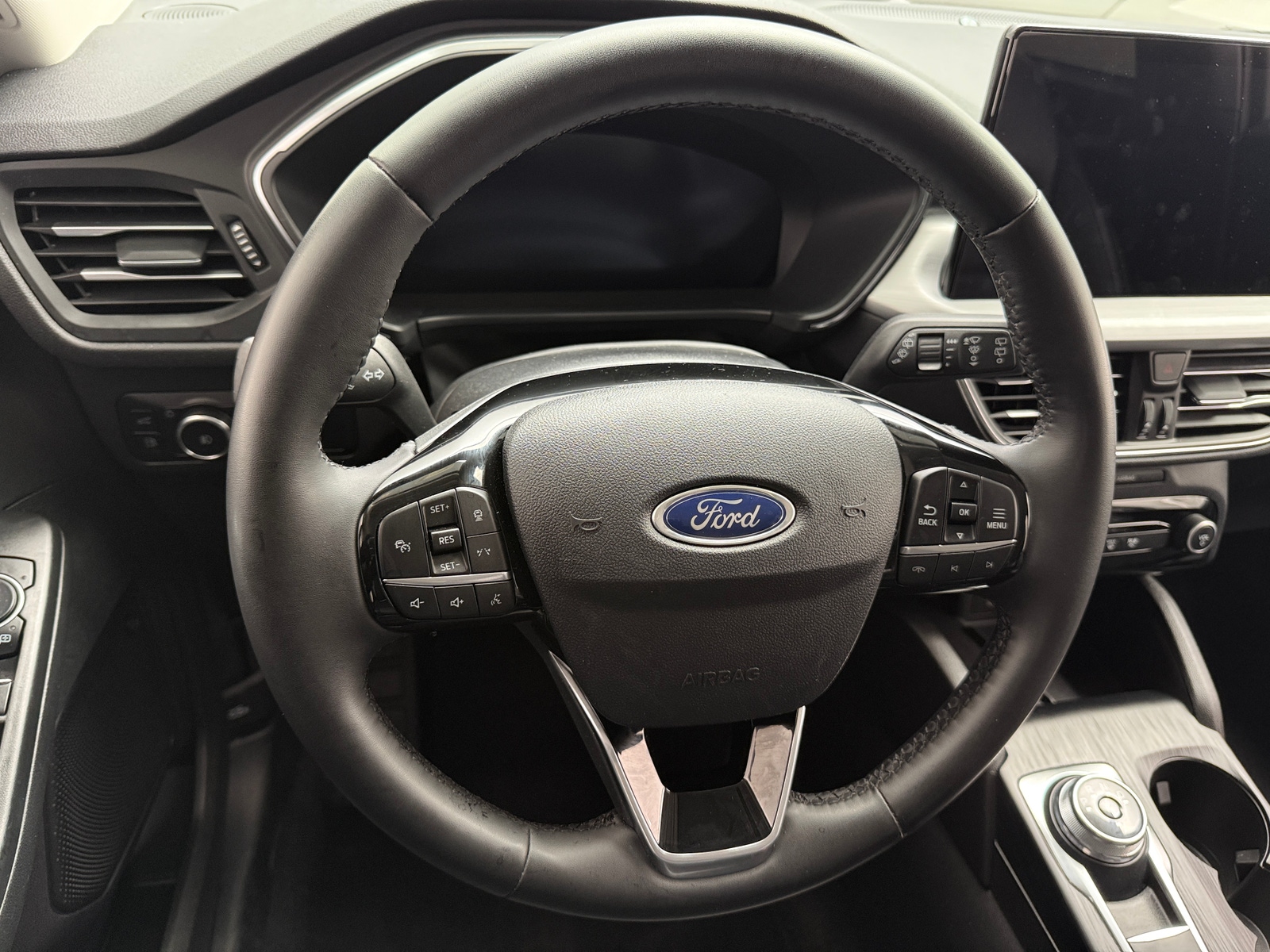 Thumbnail: 2023 Ford Escape - 4