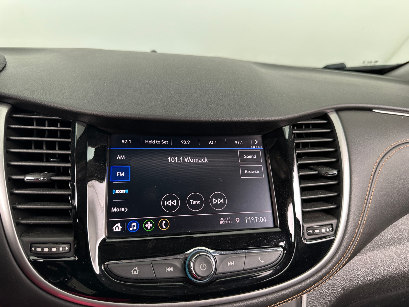 Thumbnail: 2020 Chevrolet Trax - 4