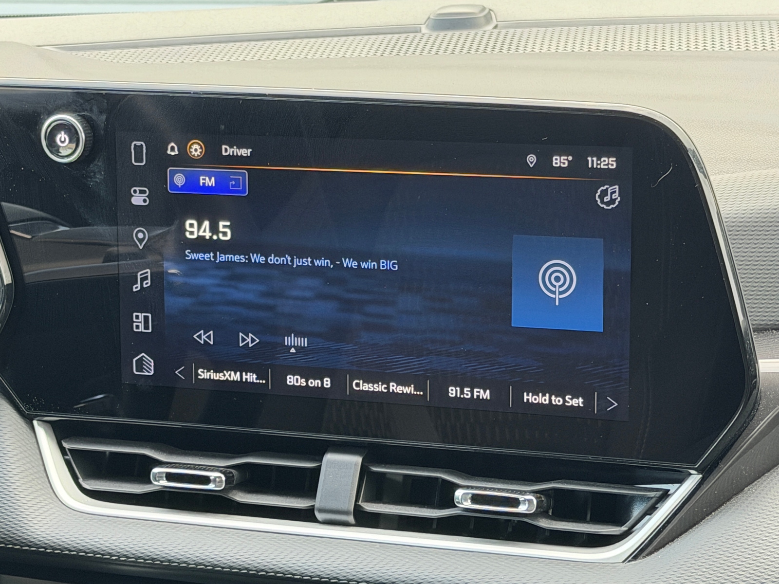 Thumbnail: 2025 Chevrolet Equinox - 4