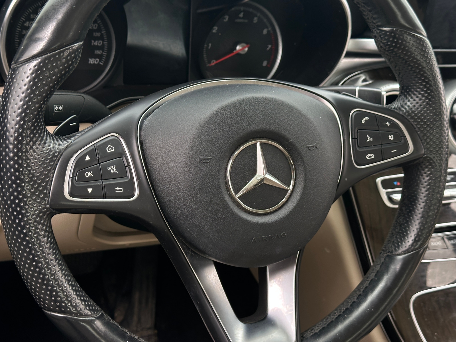 Thumbnail: 2017 Mercedes-Benz C-Class - 4