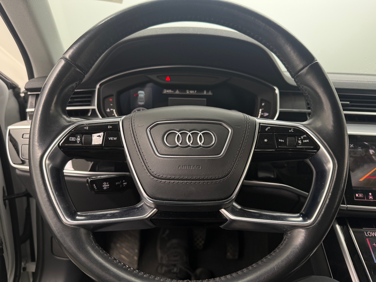 Thumbnail: 2019 Audi A8 - 4