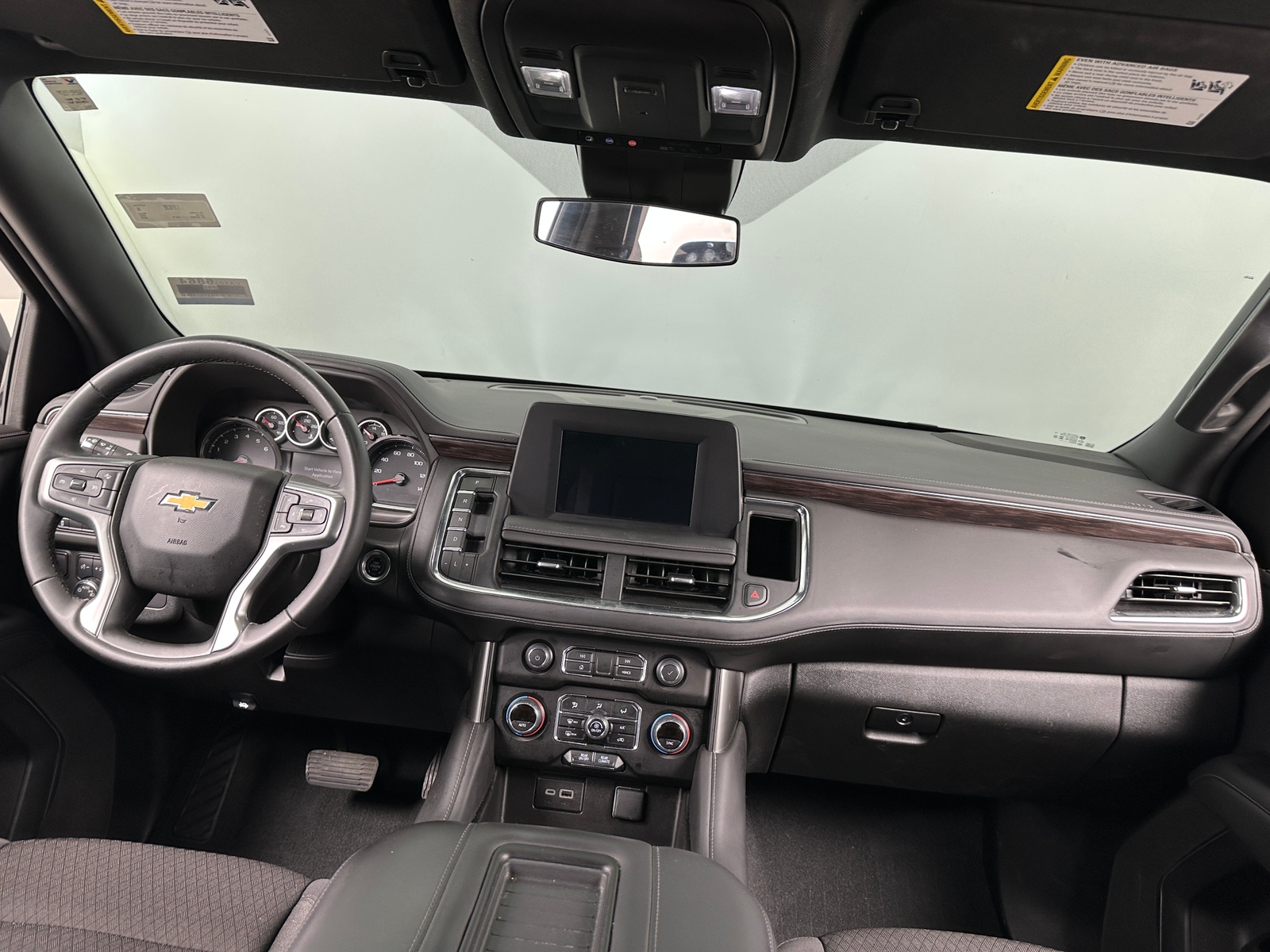 Thumbnail: 2024 Chevrolet Tahoe - 3