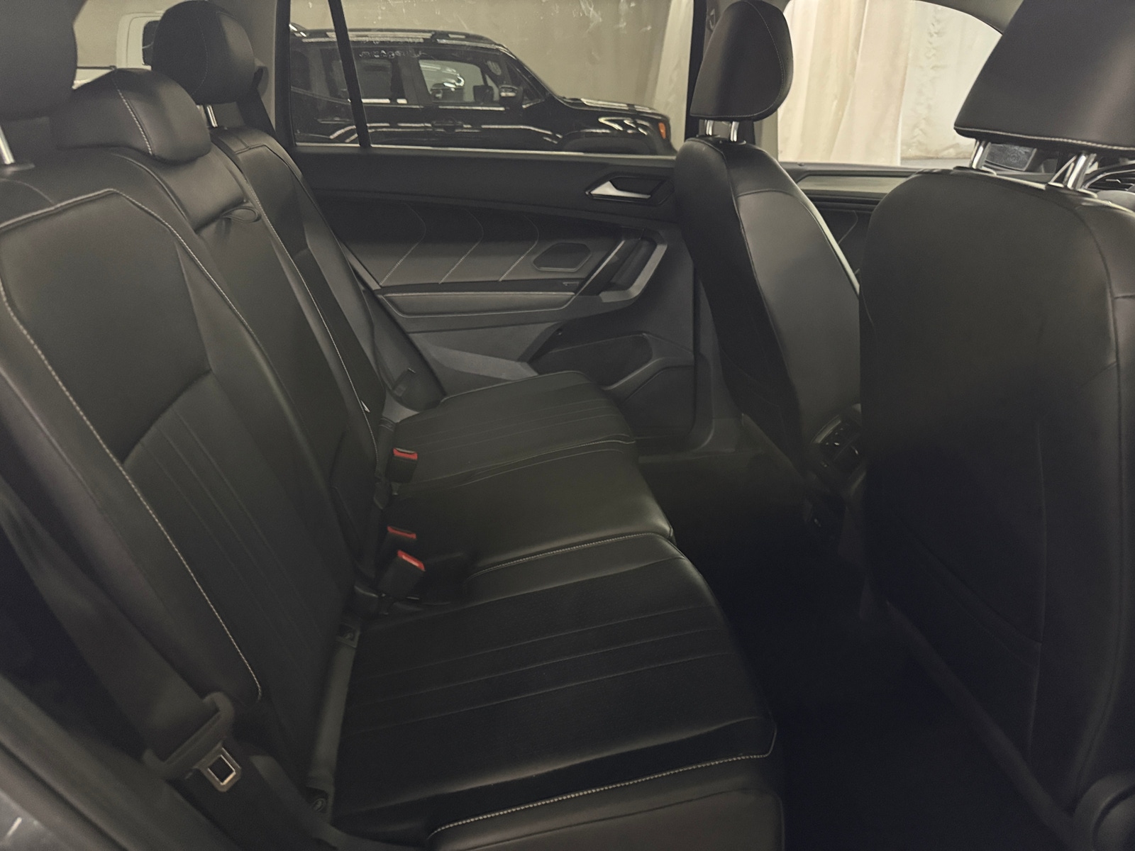 Thumbnail: 2022 Volkswagen Tiguan - 5