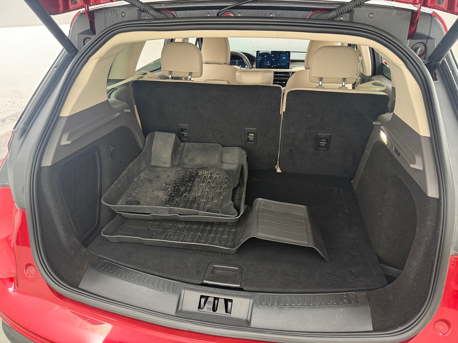 Thumbnail: 2023 Lincoln Corsair - 6