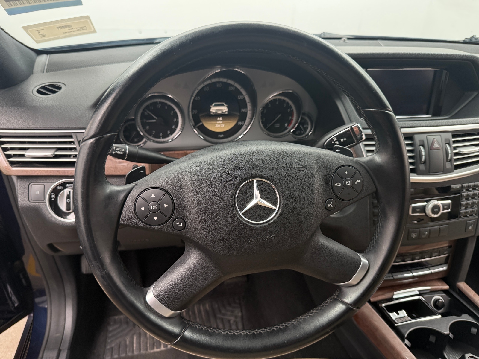 Thumbnail: 2012 Mercedes-Benz E-Class - 4