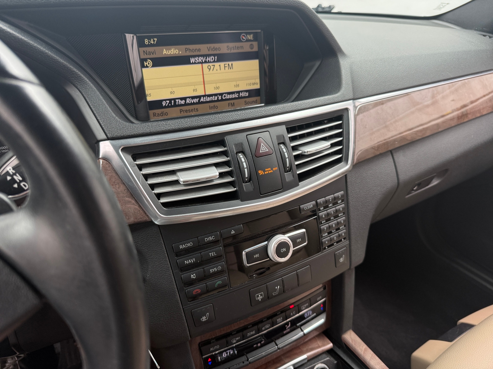 Thumbnail: 2012 Mercedes-Benz E-Class - 3