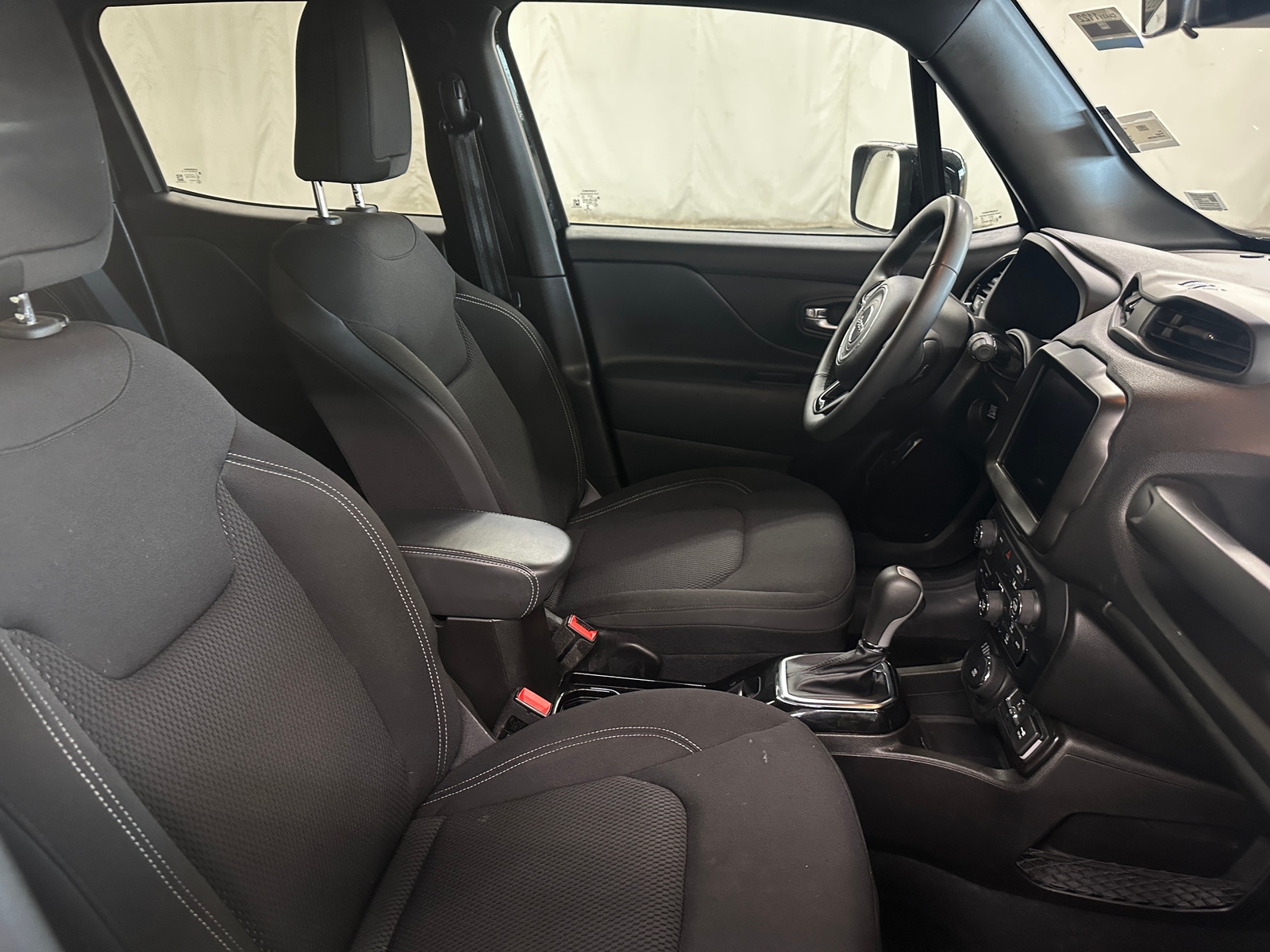 Thumbnail: 2022 Jeep Renegade - 2