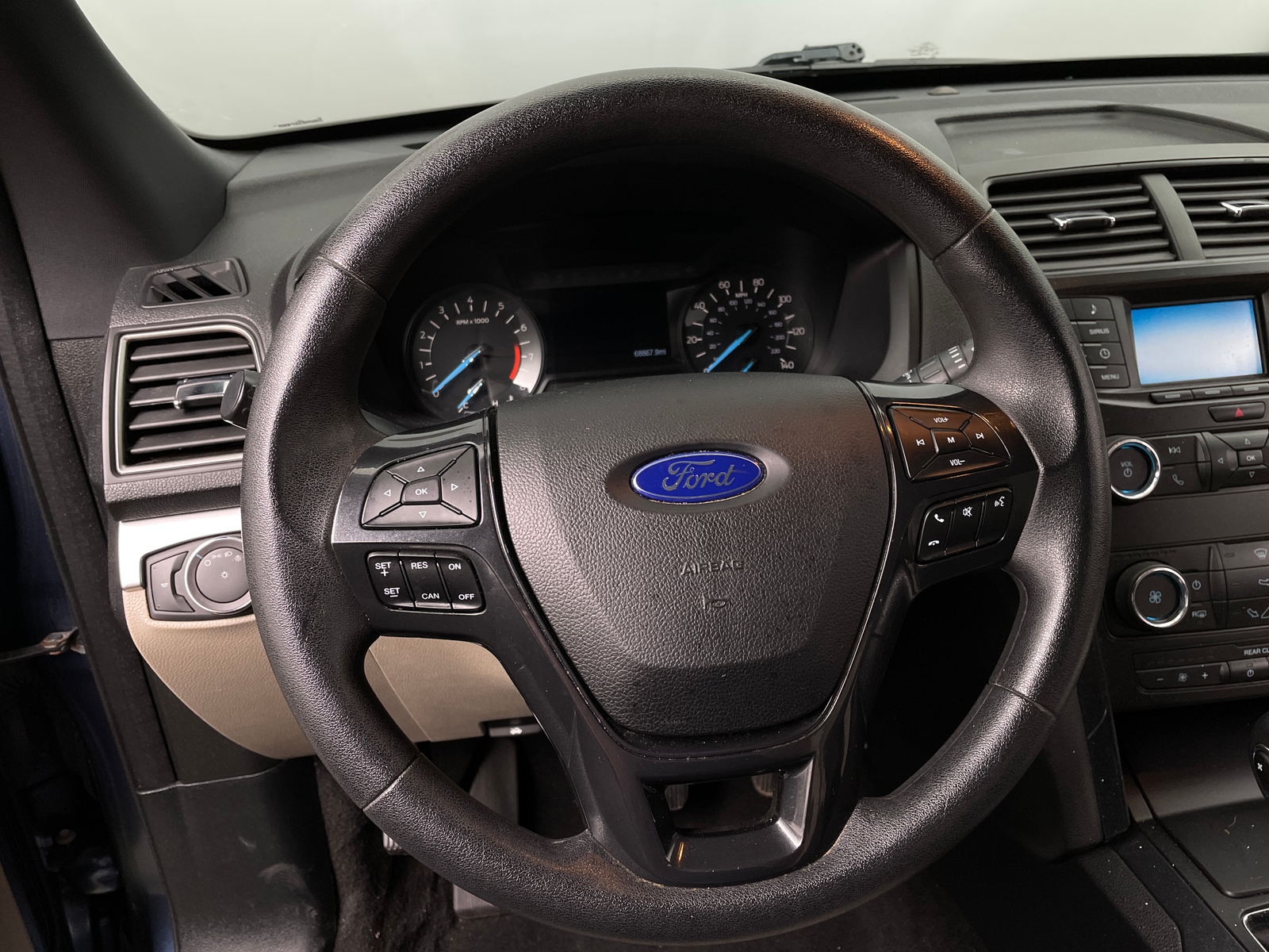 Thumbnail: 2018 Ford Explorer - 5