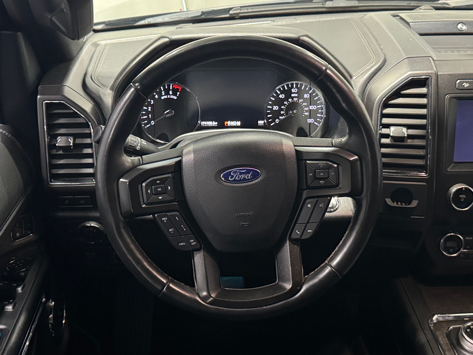 Thumbnail: 2019 Ford Expedition MAX - 4