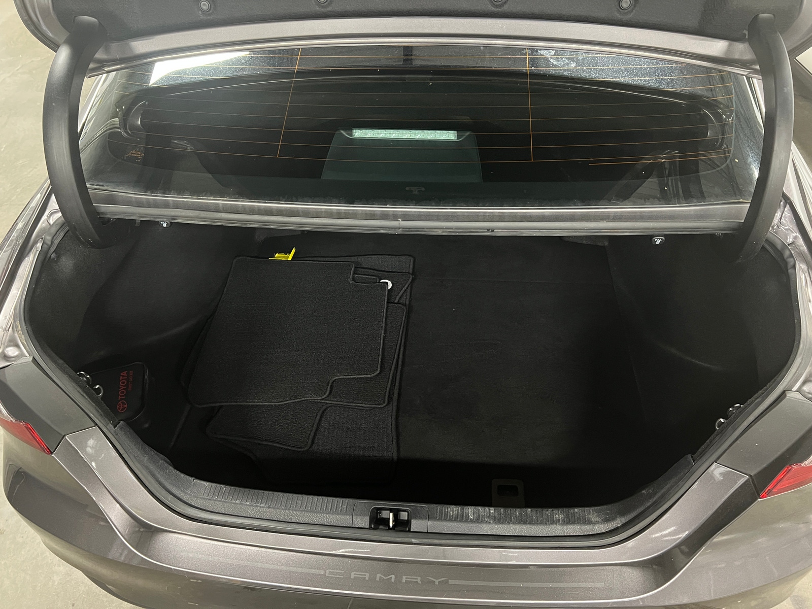 Thumbnail: 2021 Toyota Camry - 7