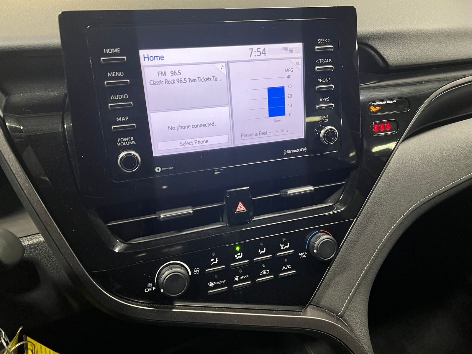 Thumbnail: 2021 Toyota Camry - 4