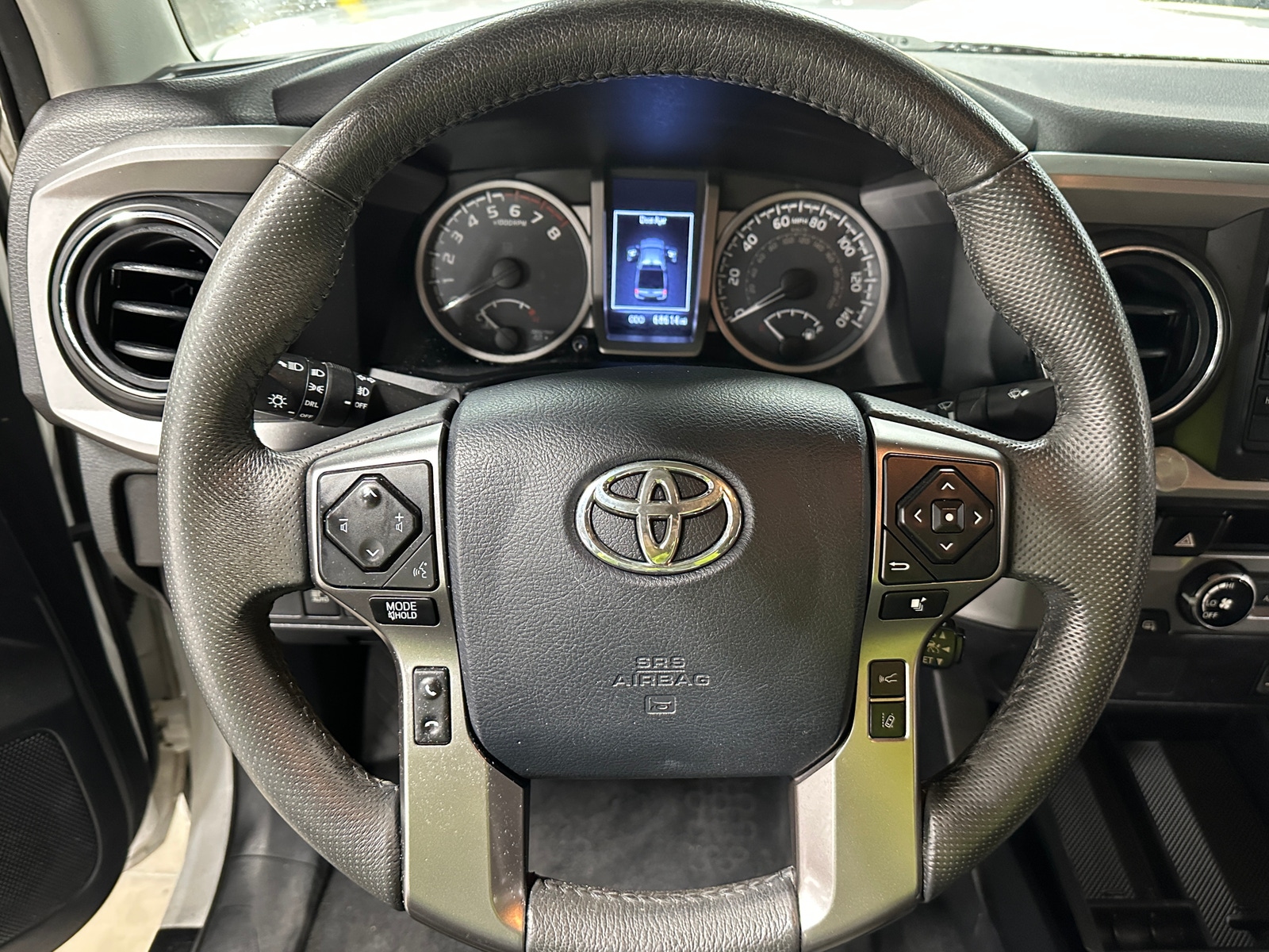 Thumbnail: 2018 Toyota Tacoma - 5