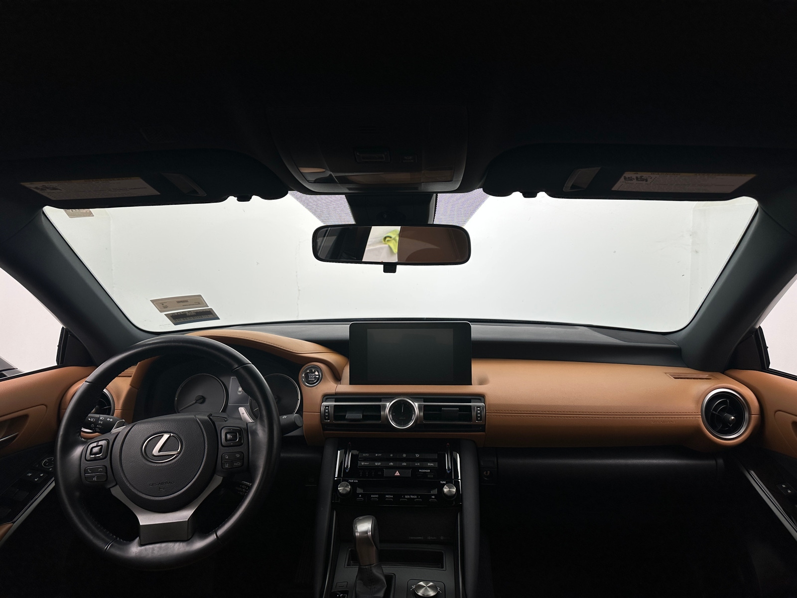 Thumbnail: 2022 Lexus IS - 2