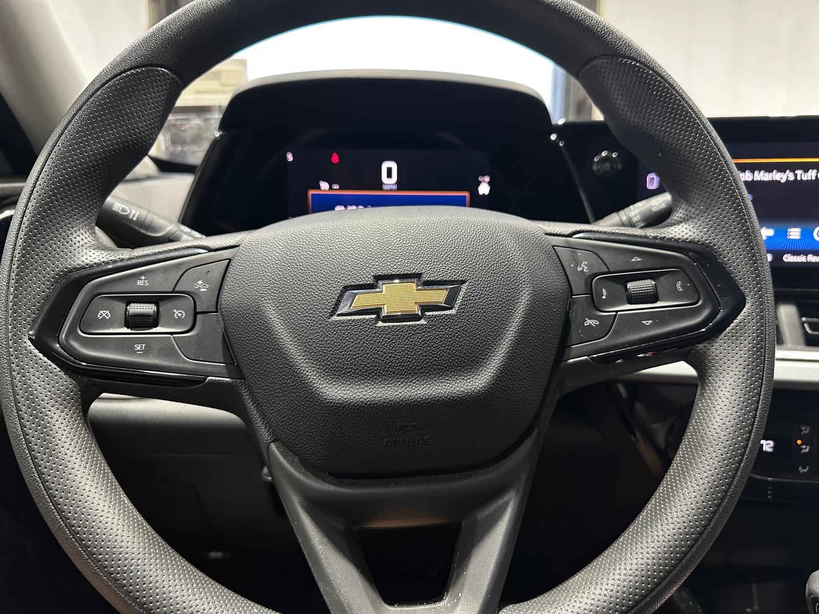 Thumbnail: 2025 Chevrolet Trax - 5