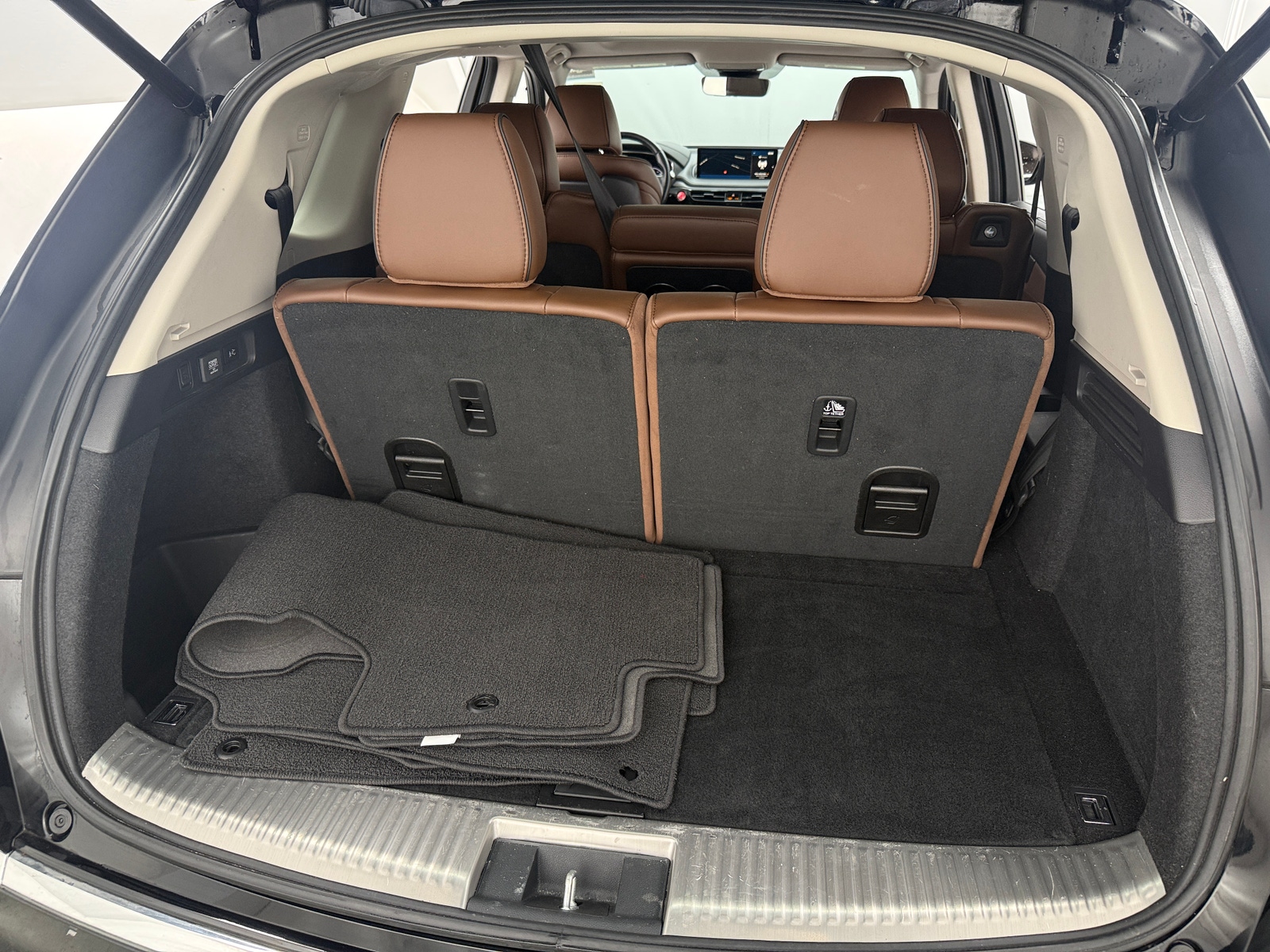 Thumbnail: 2022 Acura MDX - 6