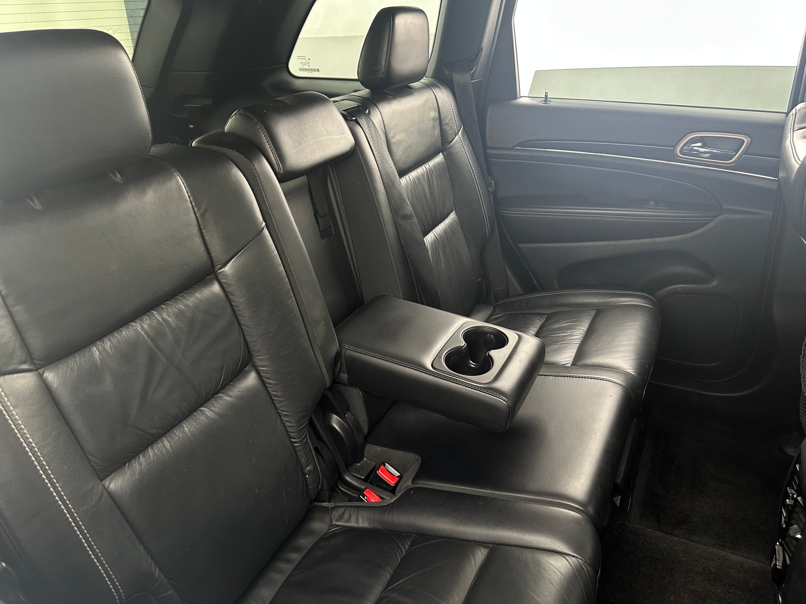 Thumbnail: 2015 Jeep Grand Cherokee - 5