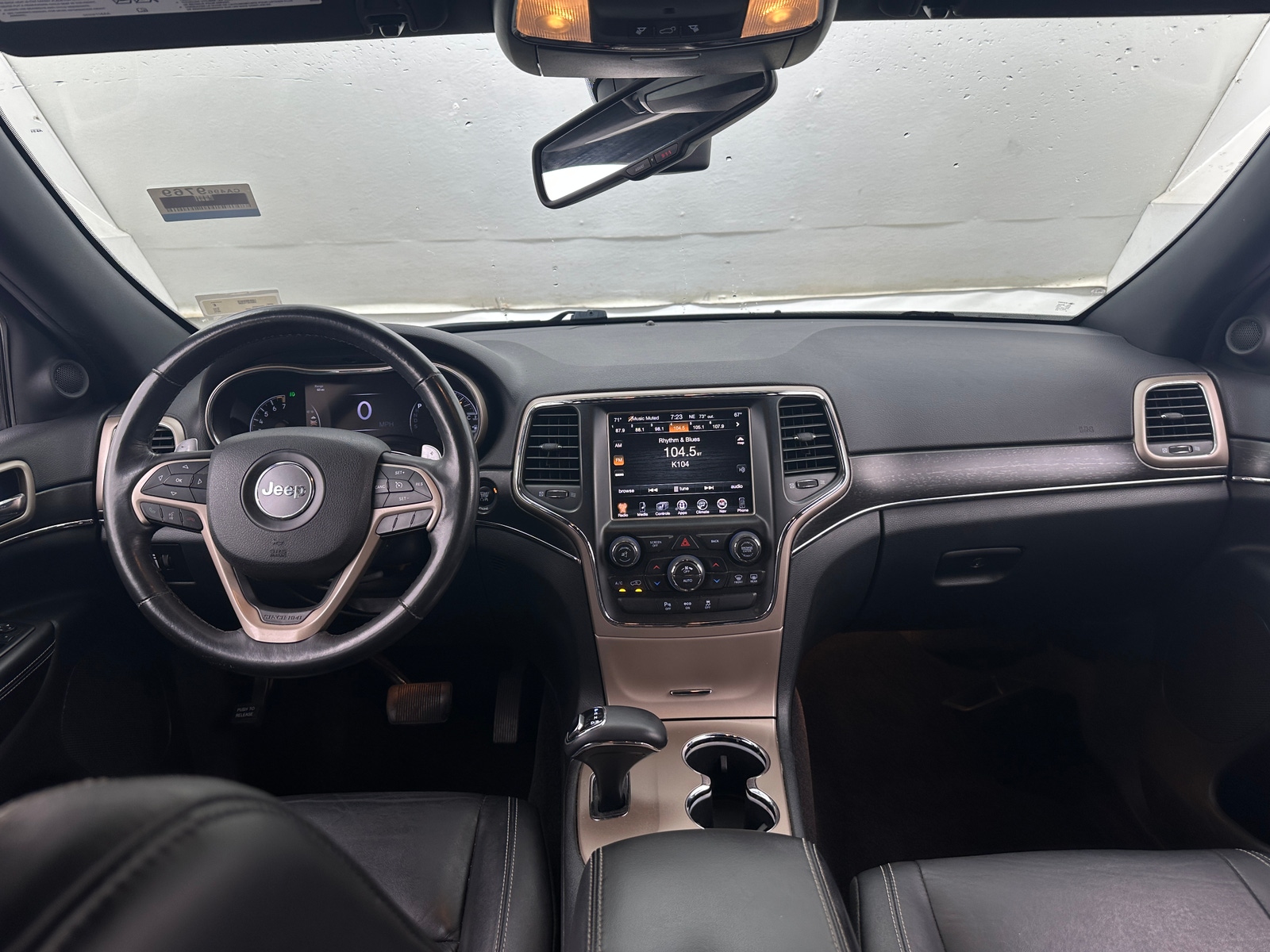 Thumbnail: 2015 Jeep Grand Cherokee - 2