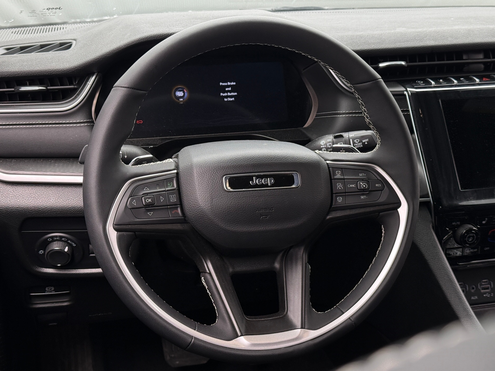 Thumbnail: 2025 Jeep Grand Cherokee - 4