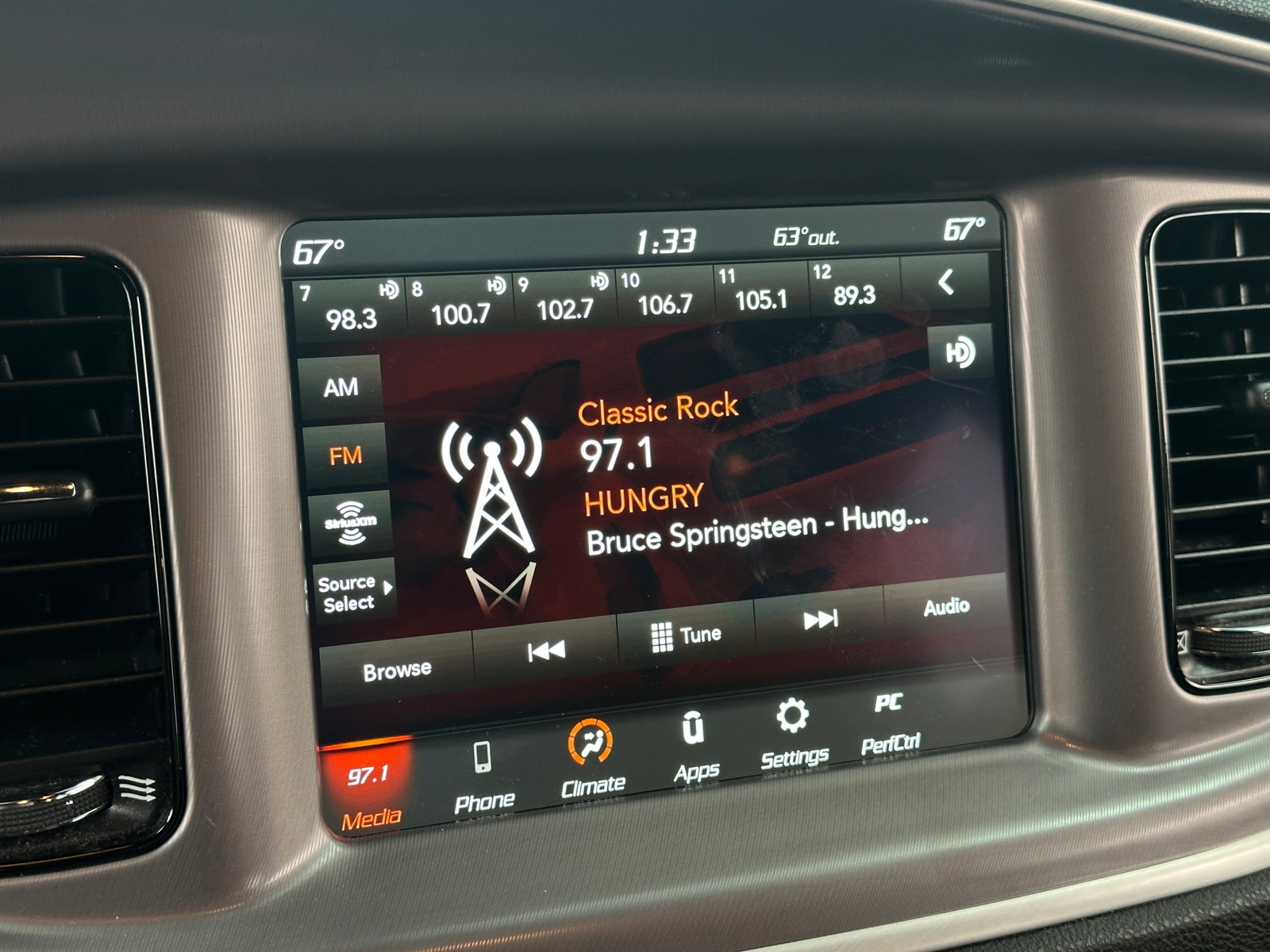 Thumbnail: 2021 Dodge Charger - 4