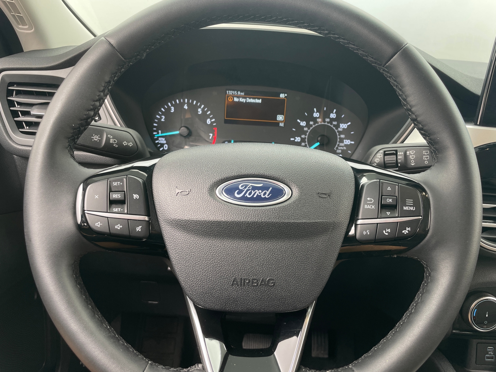 Thumbnail: 2022 Ford Escape - 5