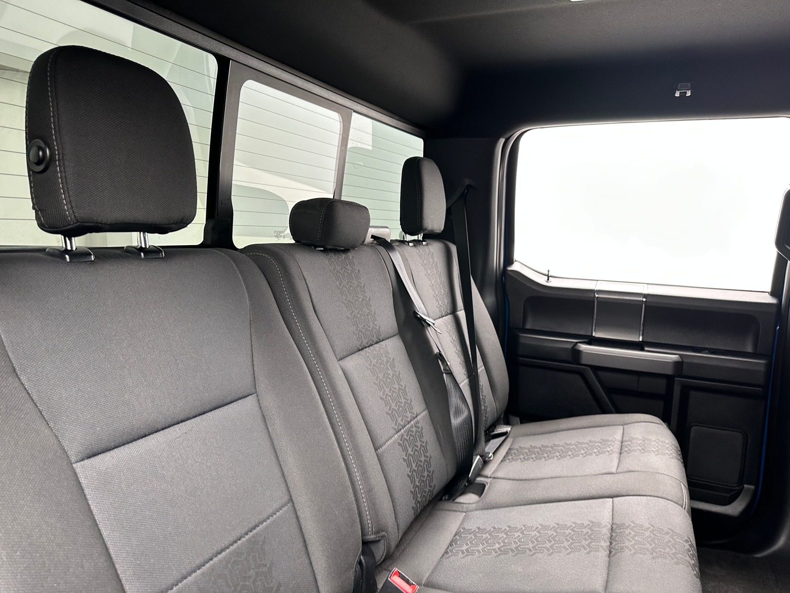 Thumbnail: 2019 Ford Econoline - 6