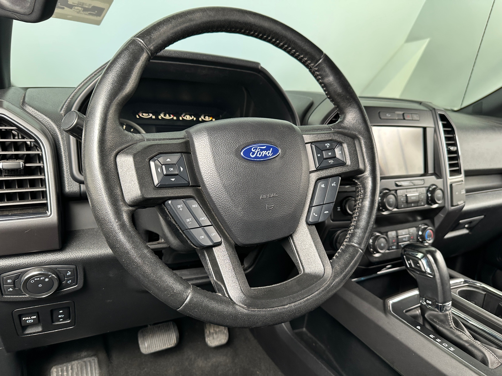 Thumbnail: 2019 Ford Econoline - 5