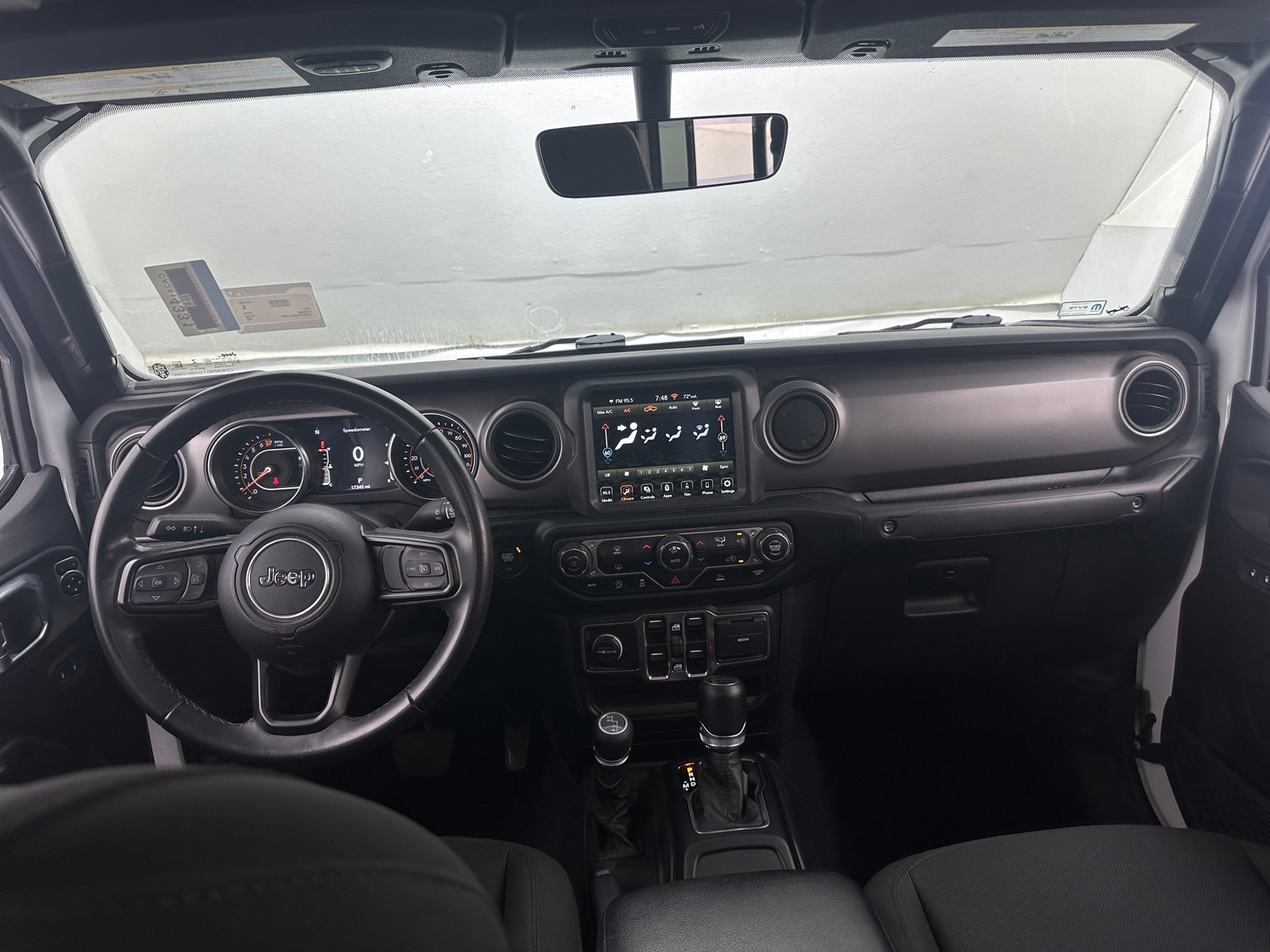 Thumbnail: 2022 Jeep Gladiator - 3