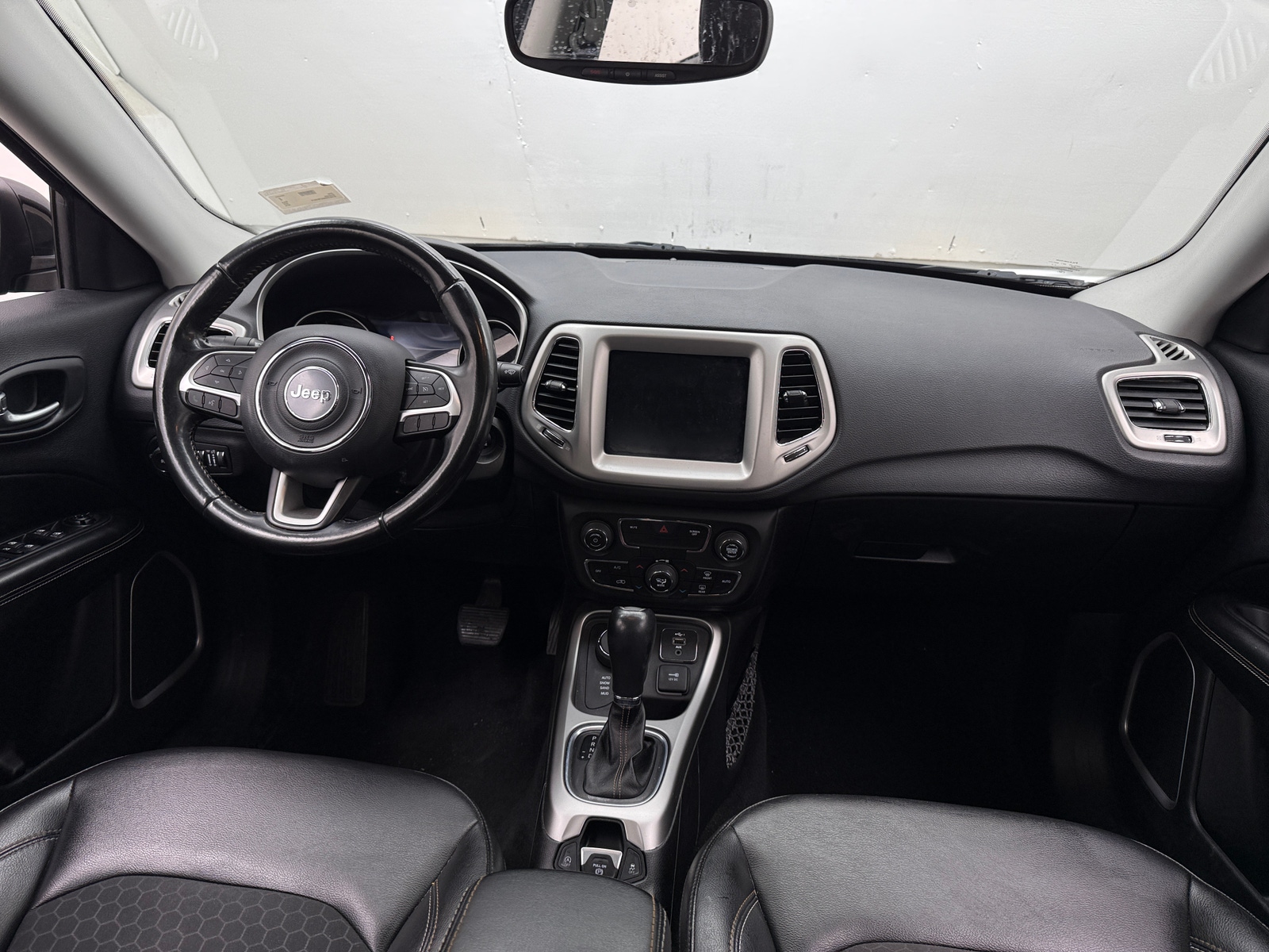 Thumbnail: 2019 Jeep Compass - 3