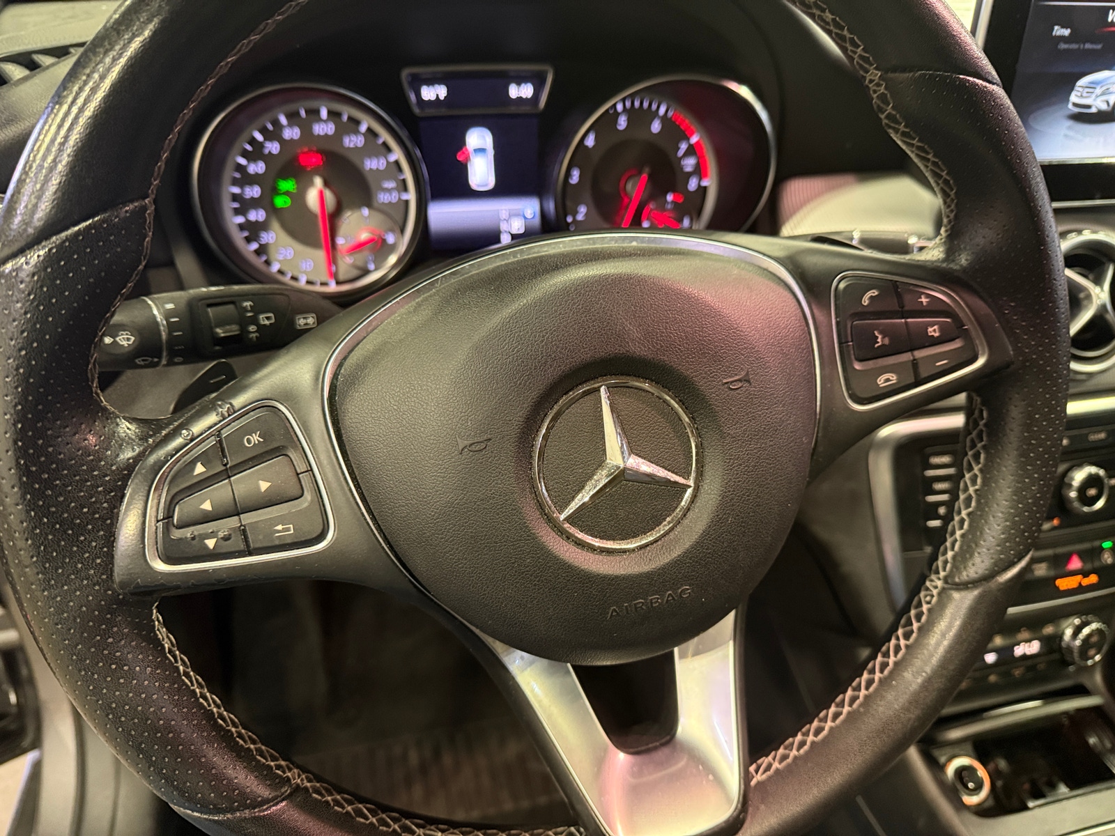 Thumbnail: 2017 Mercedes-Benz GLA - 4