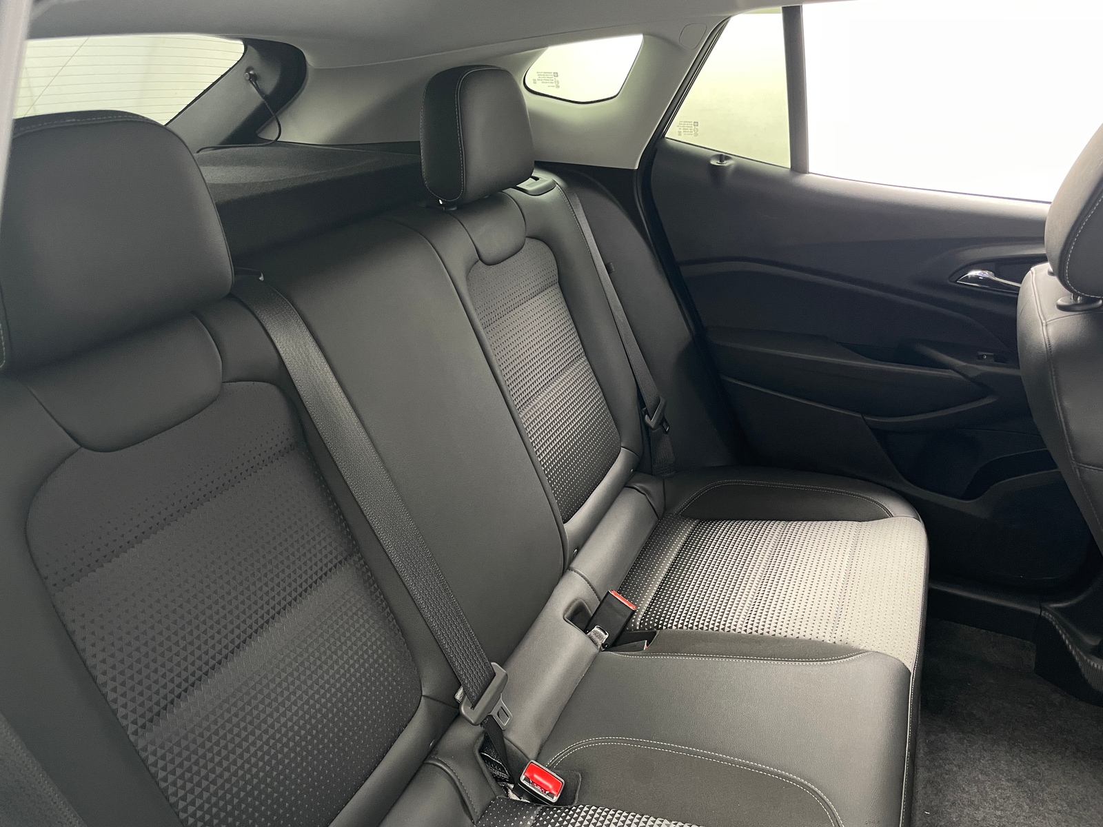 Thumbnail: 2025 Chevrolet Trax - 6