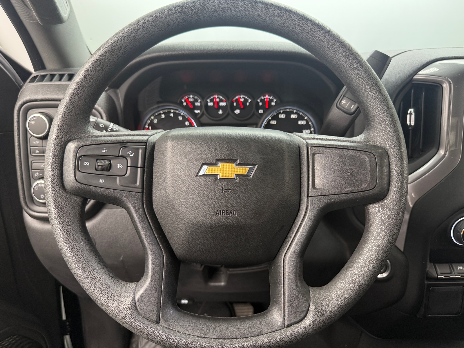 Thumbnail: 2022 Chevrolet Silverado 1500 - 5