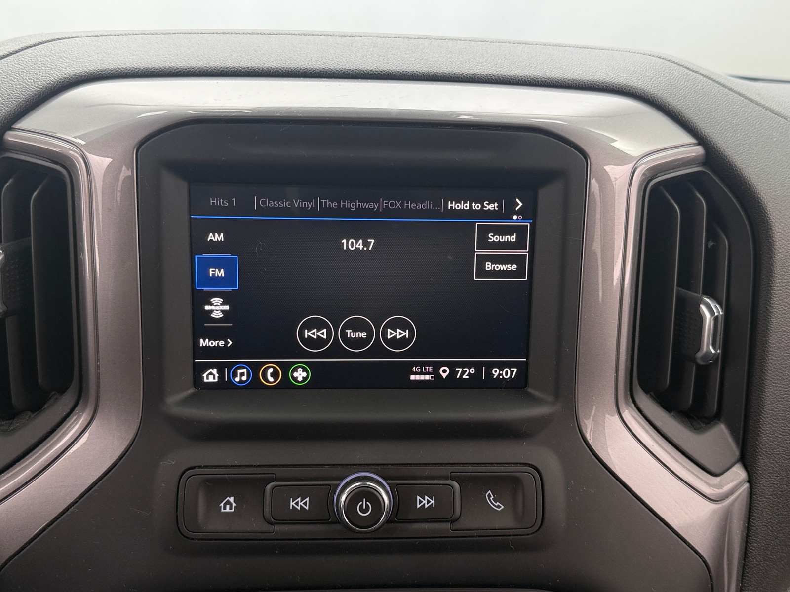 Thumbnail: 2022 Chevrolet Silverado 1500 - 4