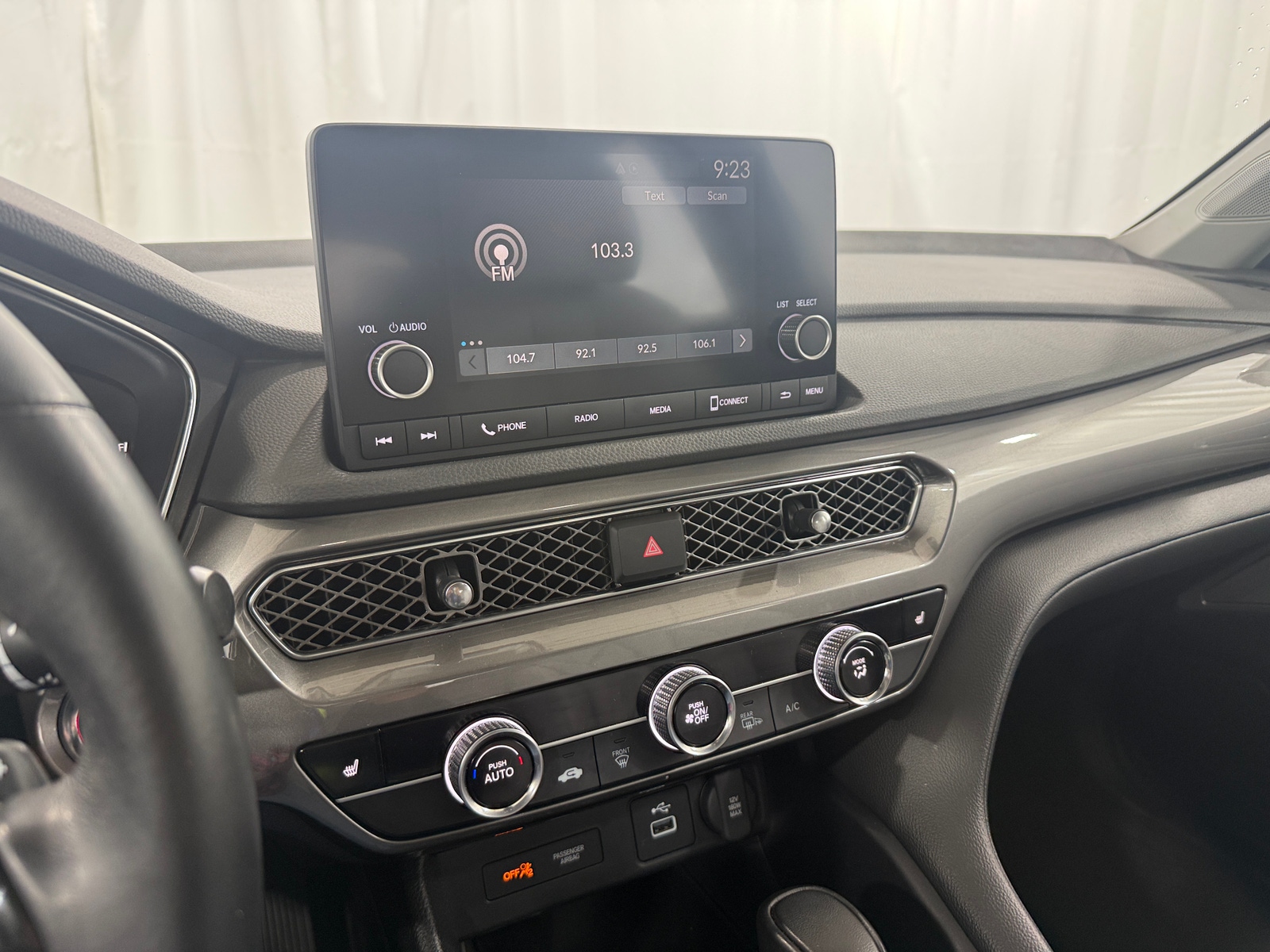 Thumbnail: 2024 Acura Integra - 3