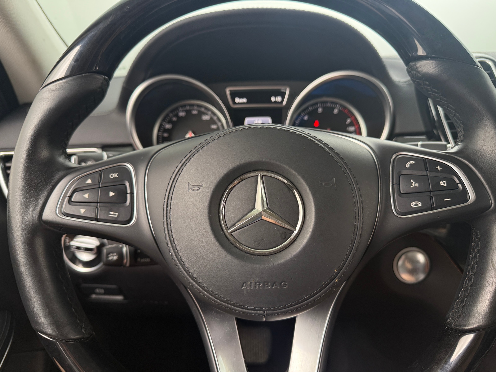 Thumbnail: 2018 Mercedes-Benz GLS - 4