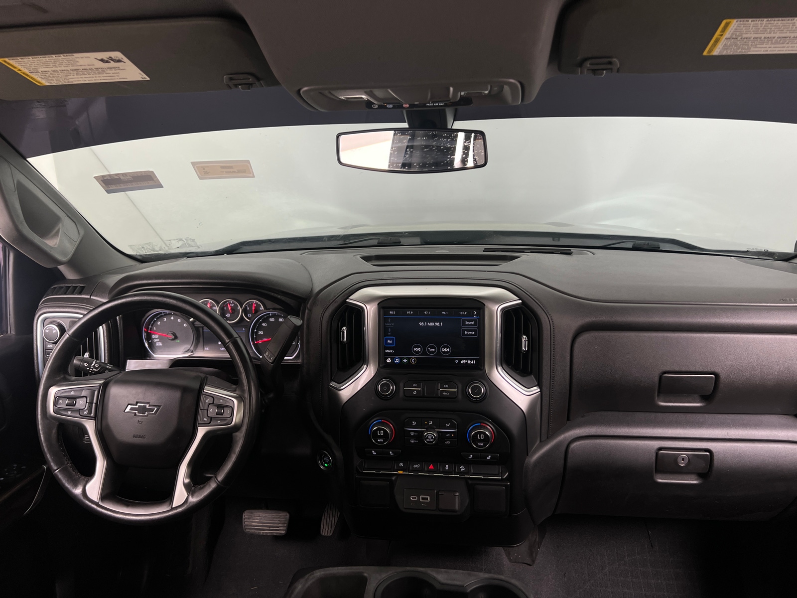 Thumbnail: 2019 Chevrolet Silverado 1500 - 3