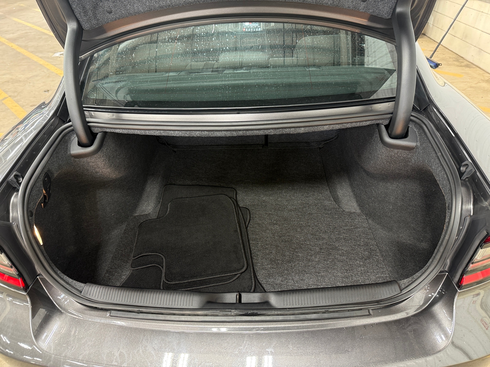 Thumbnail: 2022 Dodge Charger - 7