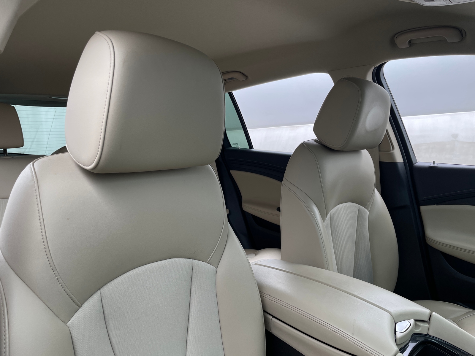 Thumbnail: 2017 Buick Envision - 2