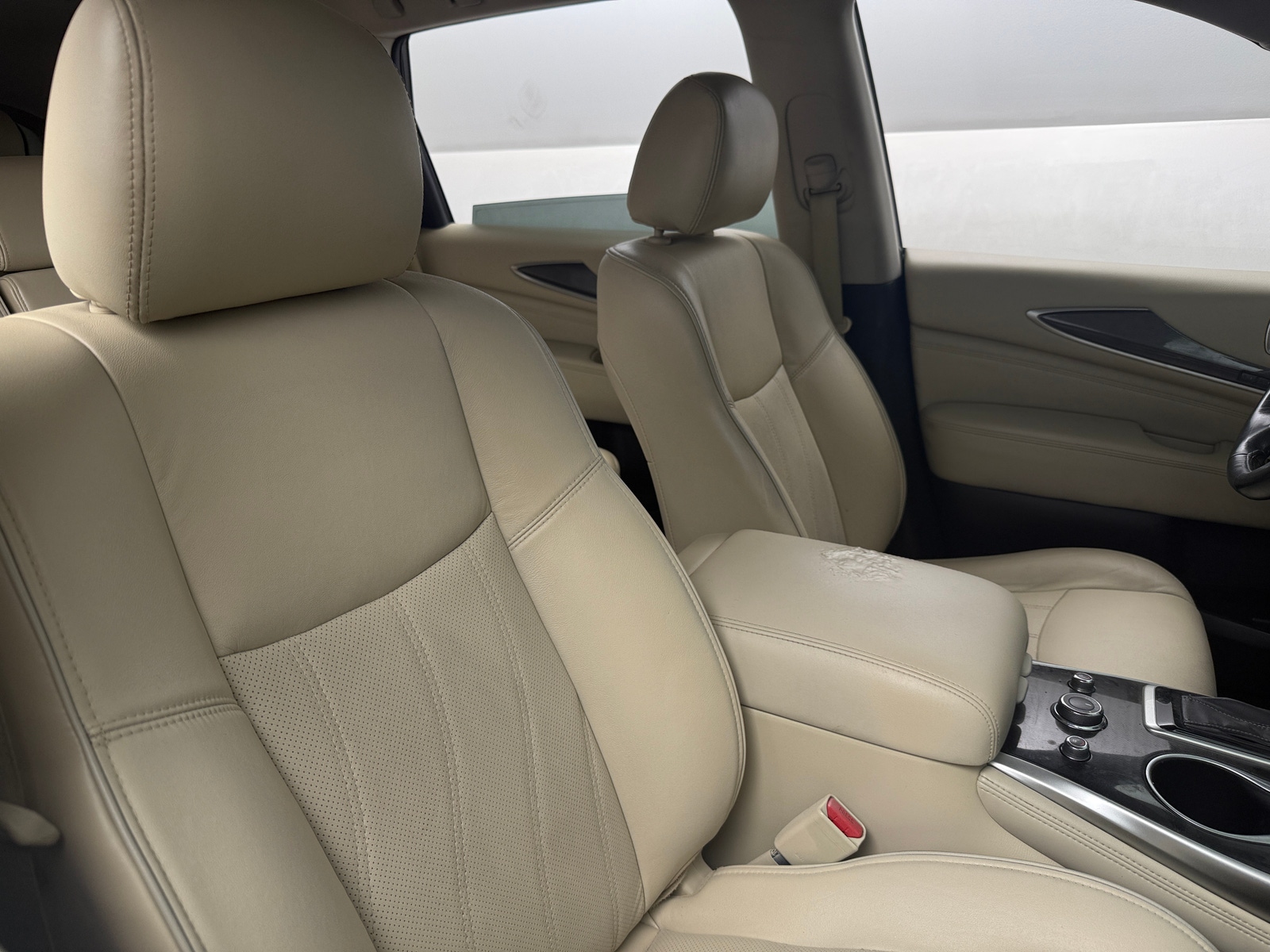 Thumbnail: 2017 INFINITI QX60 - 2
