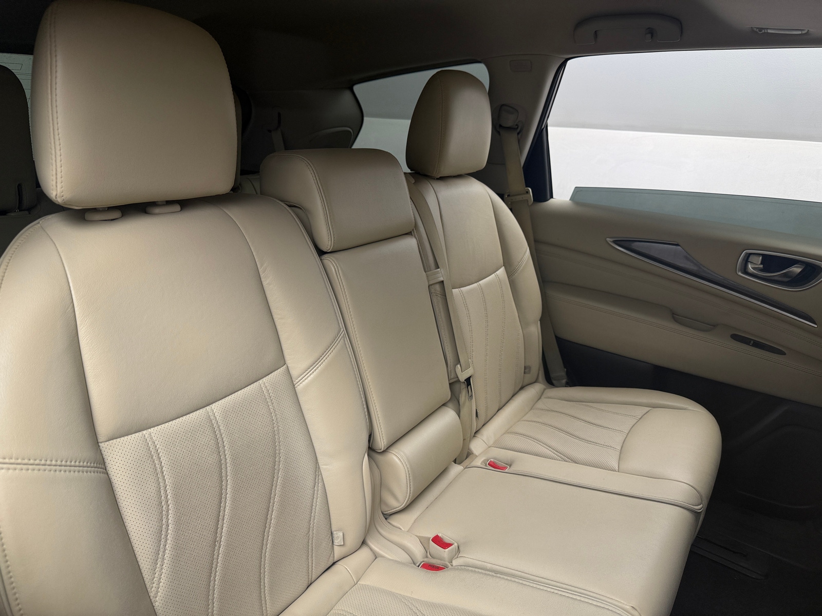 Thumbnail: 2017 INFINITI QX60 - 6