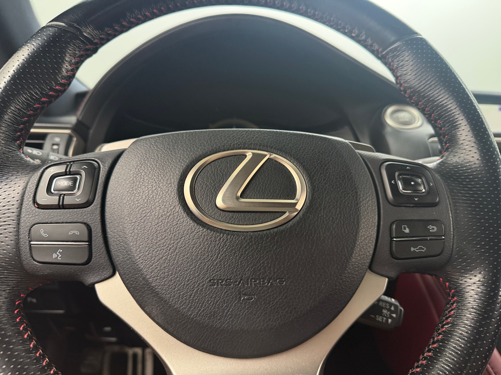 Thumbnail: 2017 Lexus RC - 3