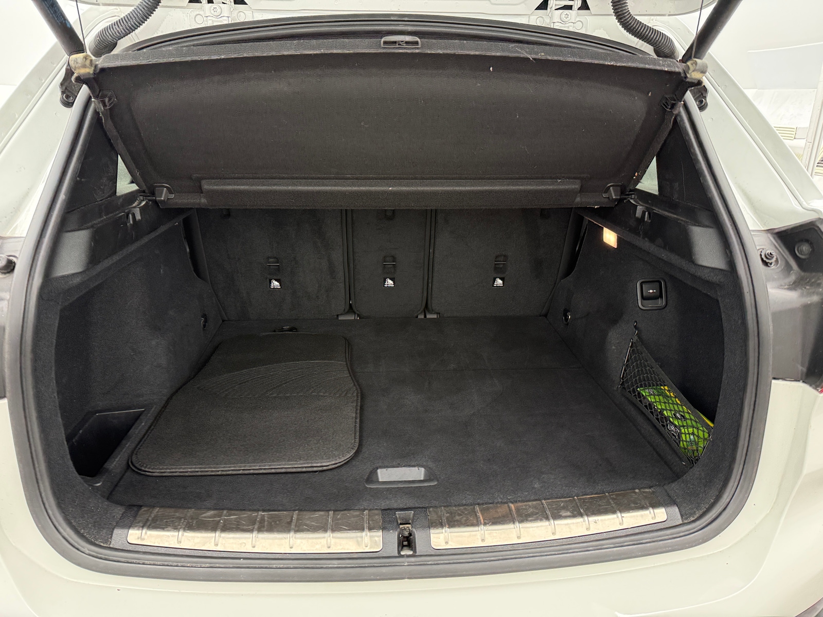 Thumbnail: 2018 BMW X1 - 6