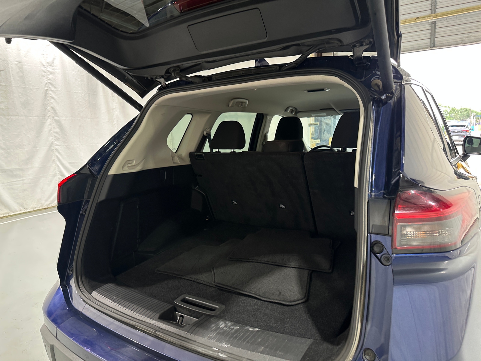 Thumbnail: 2025 Nissan Rogue - 7