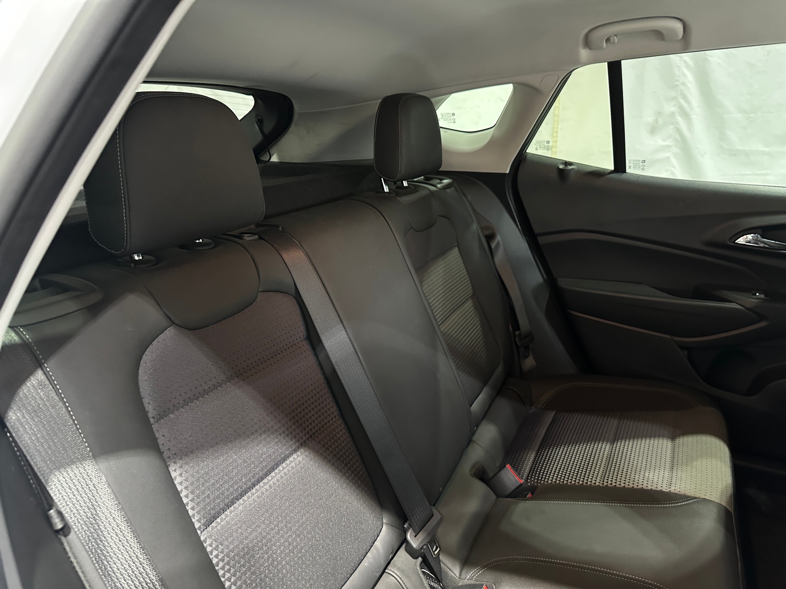 Thumbnail: 2025 Chevrolet Trax - 6