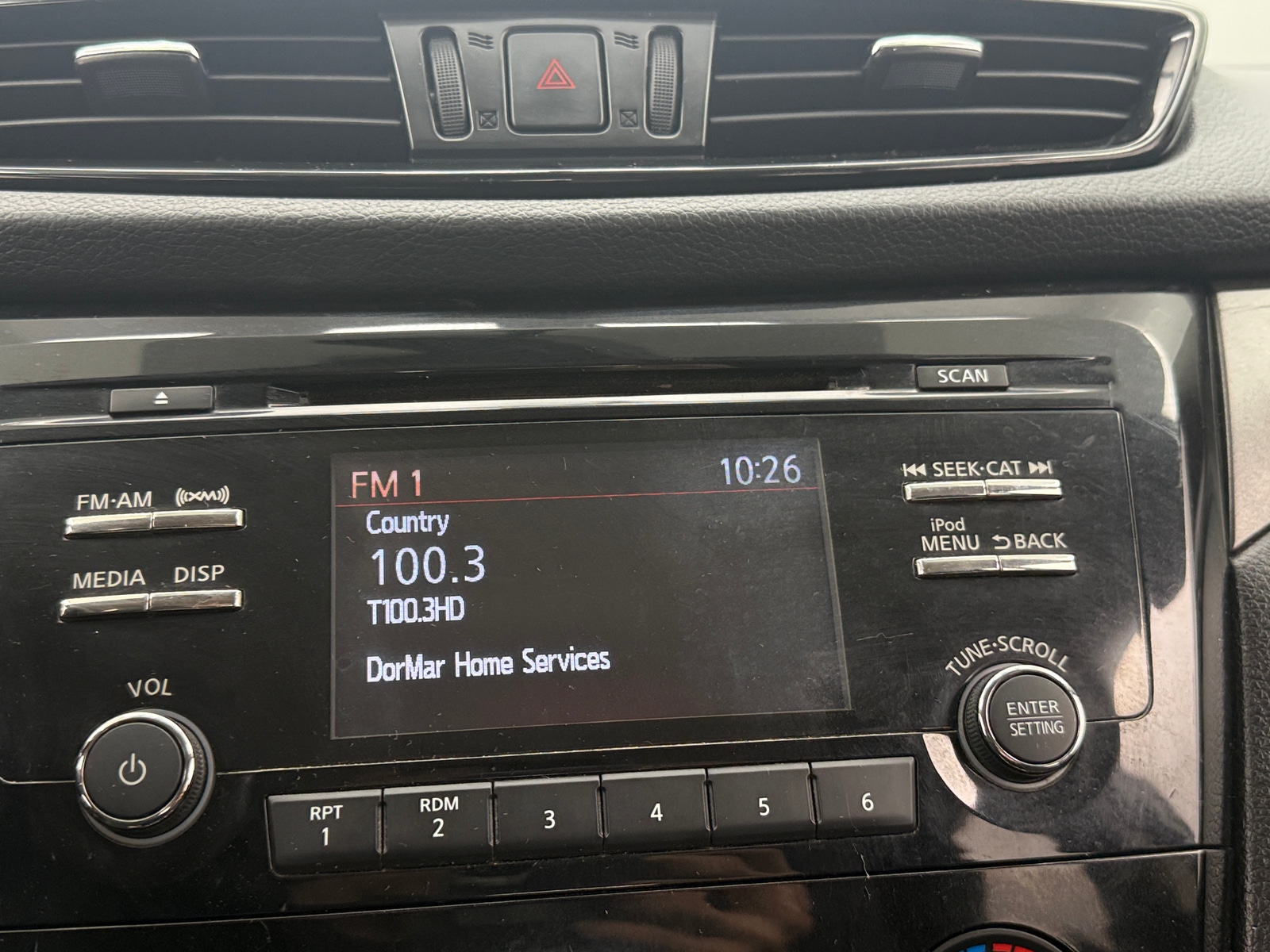 Thumbnail: 2018 Nissan Rogue Sport - 4